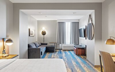 La Quinta Inn & Suites by Wyndham La Habra