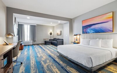 La Quinta Inn & Suites by Wyndham La Habra