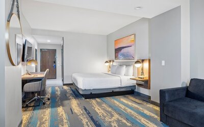 La Quinta Inn & Suites by Wyndham La Habra
