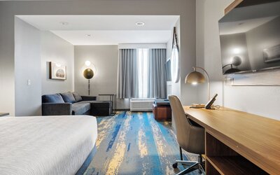 La Quinta Inn & Suites by Wyndham La Habra