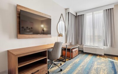 La Quinta Inn & Suites by Wyndham La Habra