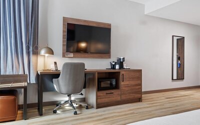 La Quinta Inn & Suites by Wyndham La Habra