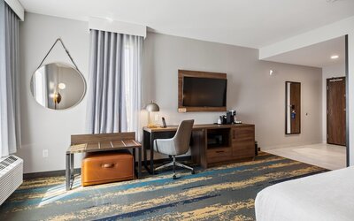 La Quinta Inn & Suites by Wyndham La Habra