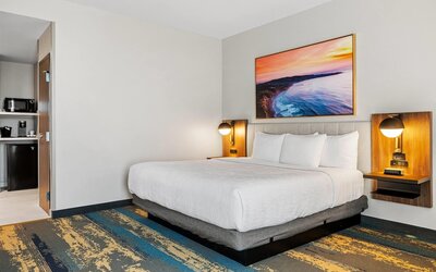 La Quinta Inn & Suites by Wyndham La Habra
