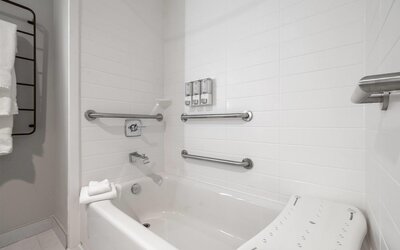 La Quinta Inn & Suites by Wyndham La Habra