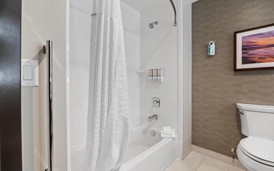La Quinta Inn & Suites by Wyndham La Habra