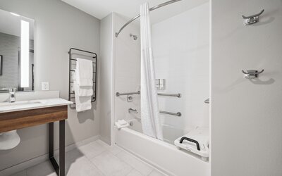 La Quinta Inn & Suites by Wyndham La Habra