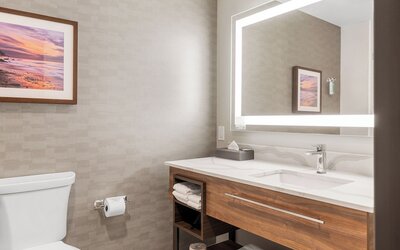 La Quinta Inn & Suites by Wyndham La Habra