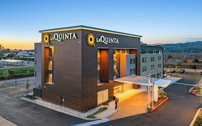 La Quinta Inn & Suites by Wyndham La Habra
