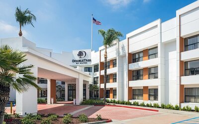 DoubleTree by Hilton Pomona