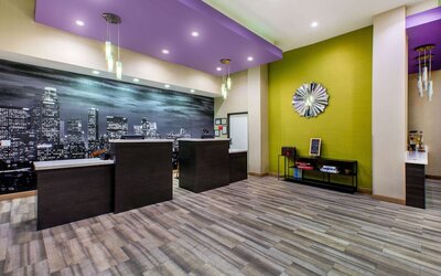 La Quinta Inn & Suites by Wyndham Pomona