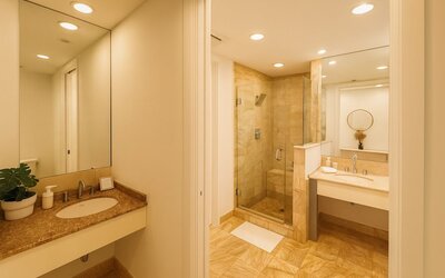Brickell Ave Suites-Miami