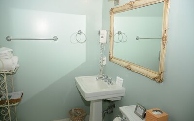 Arroyo Vista Inn