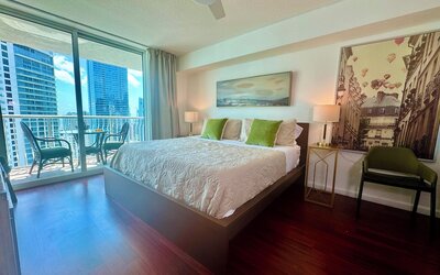 Miami Brickell unit Balcony Pool 1 pkg