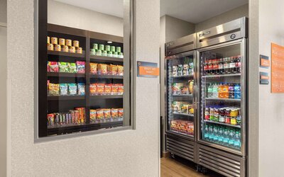 La Quinta Inn & Suites by Wyndham Santa Clarita - Valencia