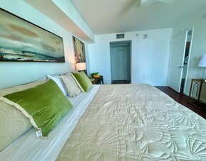 Miami Brickell unit Balcony Pool 1 pkg