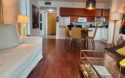 Miami Brickell unit Balcony Pool 1 pkg