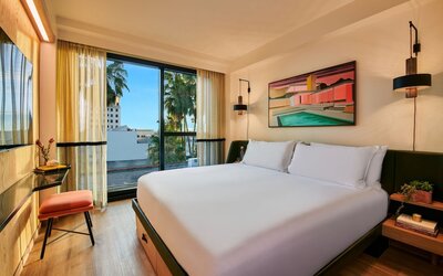 HOLLYWOOD VOLUME, a Tribute Portfolio Hotel