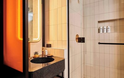 HOLLYWOOD VOLUME, a Tribute Portfolio Hotel