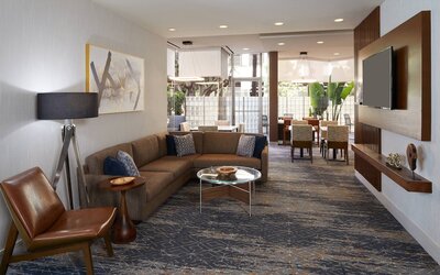 Courtyard by Marriott Los Angeles LAX/Century Boulevard