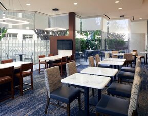 Courtyard by Marriott Los Angeles LAX/Century Boulevard