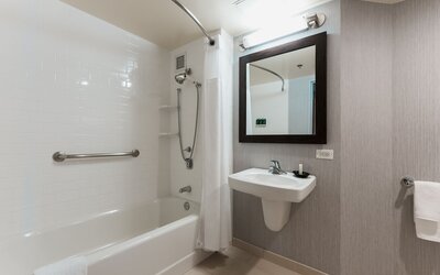 Courtyard by Marriott Los Angeles LAX/Century Boulevard