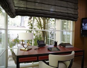 Hotel Bel-Air - Dorchester Collection