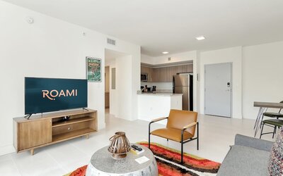 Roami at Grove 27