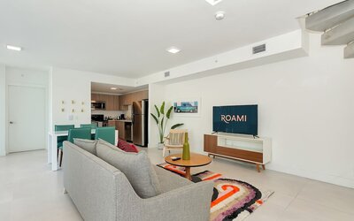 Roami at Grove 27