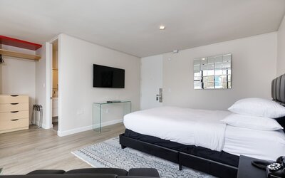 Park Plaza Lodge Hotel