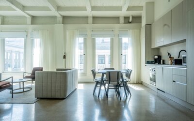 Reside Craftsman Los Angeles, a Wyndham Residence