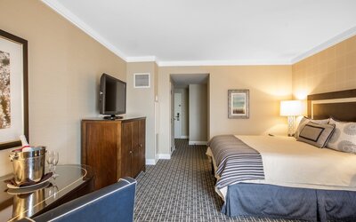 Omni Los Angeles Hotel at California Plaza