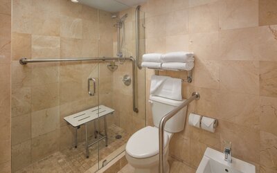 DoubleTree by Hilton Grand Hotel Biscayne Bay