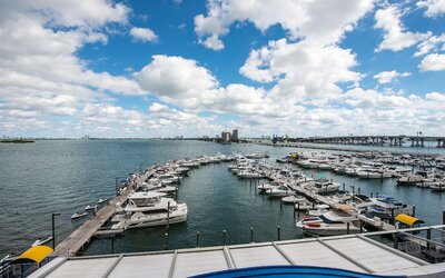 DoubleTree by Hilton Grand Hotel Biscayne Bay
