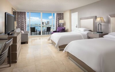 DoubleTree by Hilton Grand Hotel Biscayne Bay
