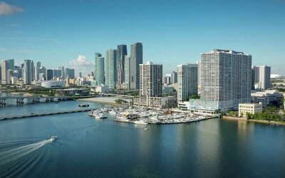DoubleTree by Hilton Grand Hotel Biscayne Bay
