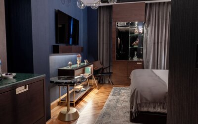 Whisky Hotel