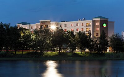Courtyard by Marriott Miami at Dolphin Mall