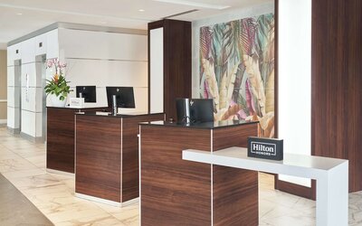 DoubleTree by Hilton Miami North I-95