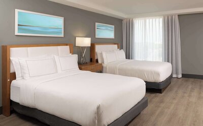 DoubleTree by Hilton Miami North I-95