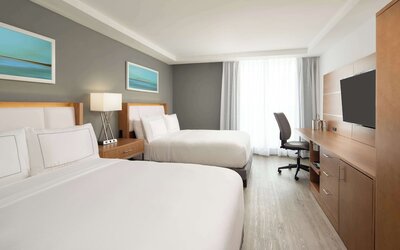 DoubleTree by Hilton Miami North I-95