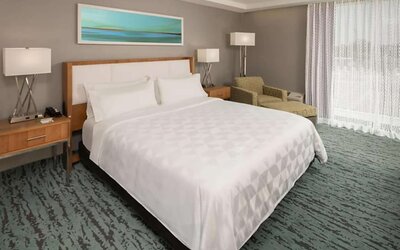 DoubleTree by Hilton Miami North I-95