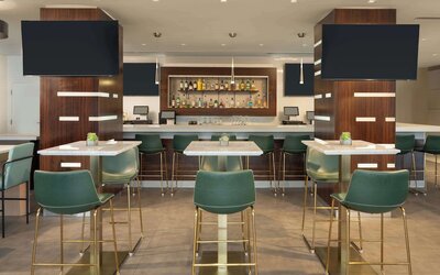 DoubleTree by Hilton Miami North I-95