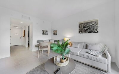 1-BD Condo in DTW Miami - City Views