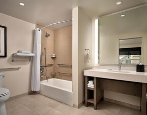 Hyatt House LA - University Medical Center