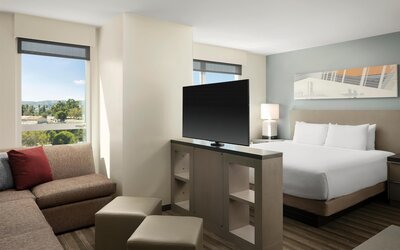 Hyatt House LA - University Medical Center