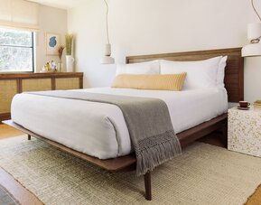 Silver Lake Pool & Inn