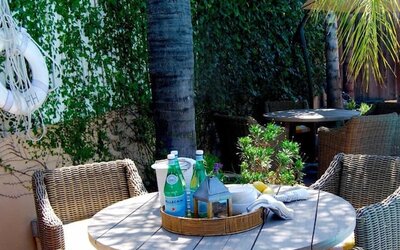 Hollywood Hotel