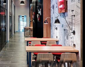 citizenM Los Angeles Downtown