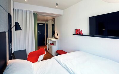 citizenM Los Angeles Downtown